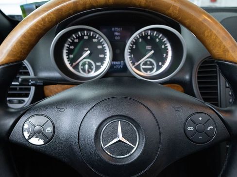 Used 2010 Mercedes-Benz SLK 300 image 17