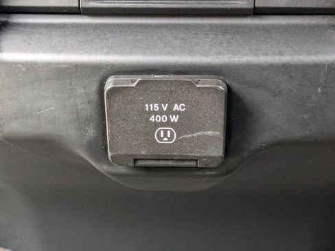 Used 2024 RAM 1500 Laramie AWD/4WD image 14