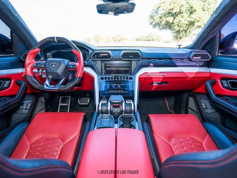 Used 2019 Lamborghini Urus image 20