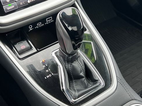 Used 2024 Subaru Outback Limited image 21