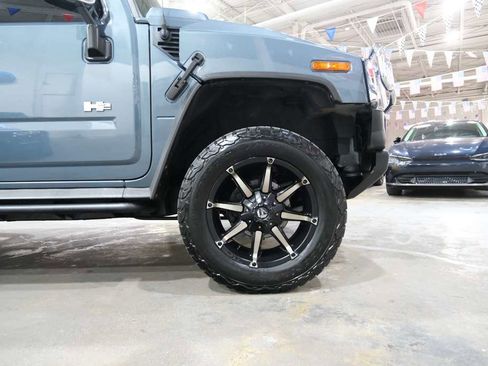 Used 2005 HUMMER H2 w/ Preferred Equipment Group image 13