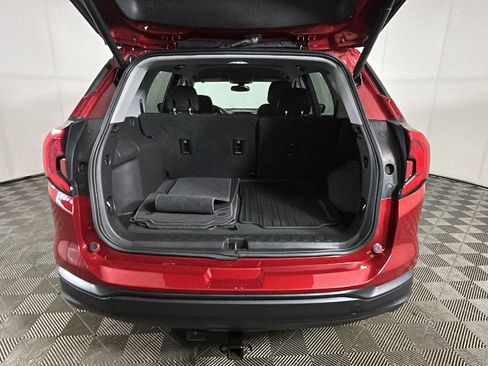 Used 2019 GMC Terrain SLE w/ Driver Convenience Package FWD image 31