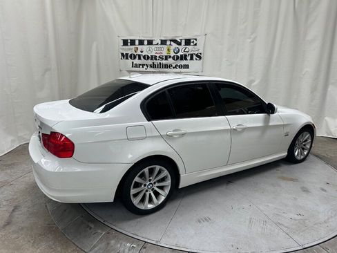 Used 2011 BMW 328i xDrive Sedan image 6