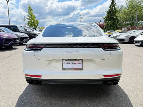Used 2018 Porsche Panamera 4 w/ Premium Package AWD/4WD image 7