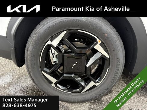 New 2026 Kia Sportage EX FWD image 30