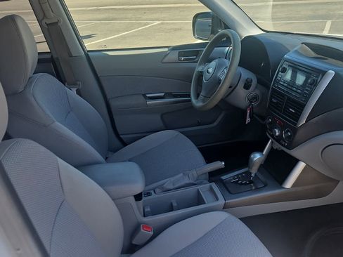 Used 2013 Subaru Forester 2.5X Premium AWD/4WD image 13