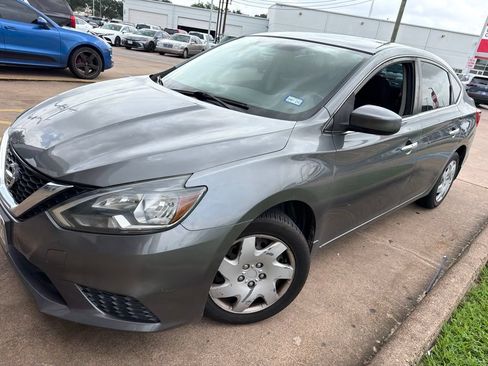 Used 2019 Nissan Sentra S FWD image 5