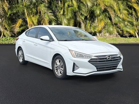 Used 2019 Hyundai Elantra SEL FWD image 2