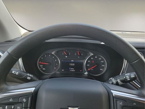 Used 2025 Chevrolet Blazer LT AWD/4WD image 18