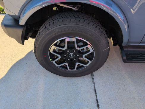 New 2025 Ford Bronco Outer Banks image 17