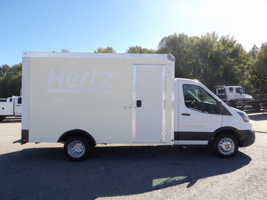 Used 2022 Ford Transit 350 DRW RWD image 9