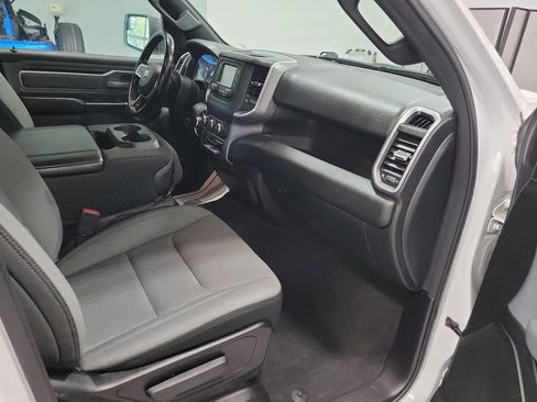 Used 2022 RAM 1500 Big Horn AWD/4WD image 15