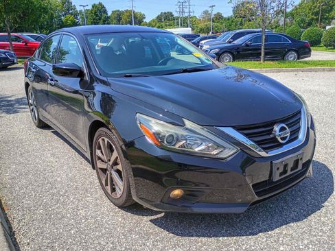 Used 2017 Nissan Altima 2.5 SR FWD image 4