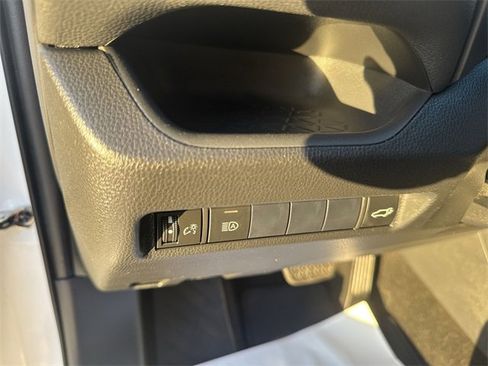 Used 2019 Toyota RAV4 XLE image 11