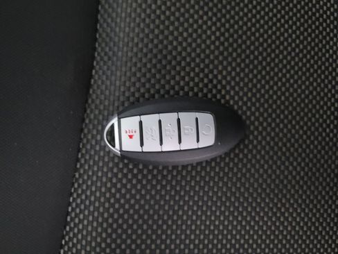 Used 2019 Nissan Pathfinder S FWD image 32