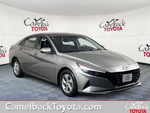 Used 2021 Hyundai Elantra SE image 1