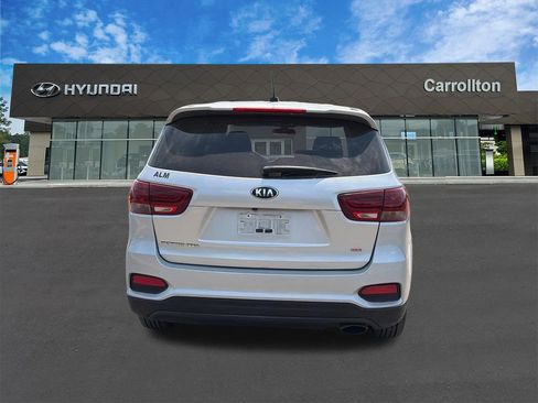 Used 2019 Kia Sorento L FWD image 6