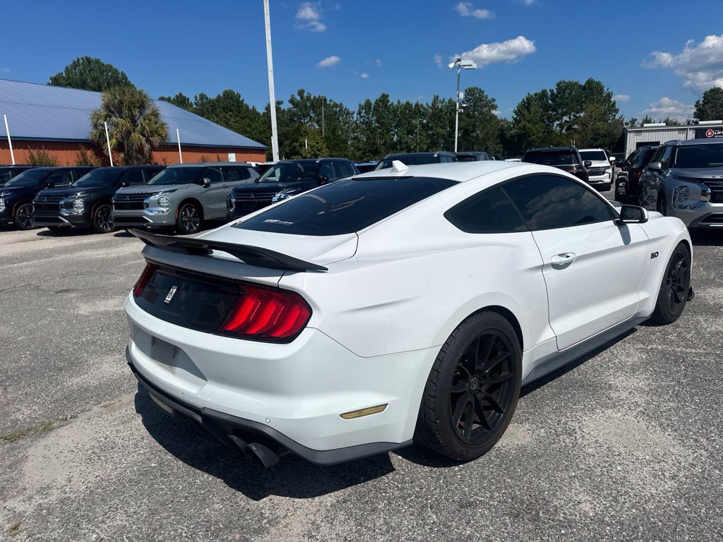 Used 2021 Ford Mustang GT Premium w/ GT Performance Package RWD image 3