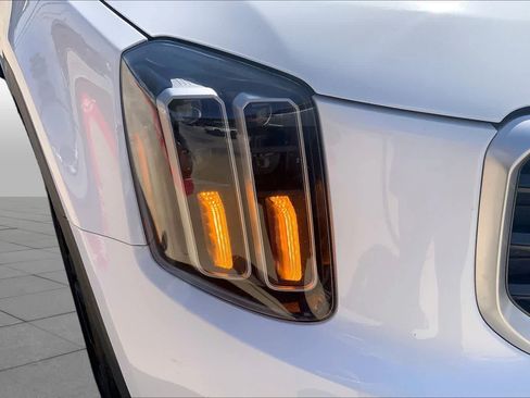 Used 2025 Kia Telluride S AWD/4WD image 27