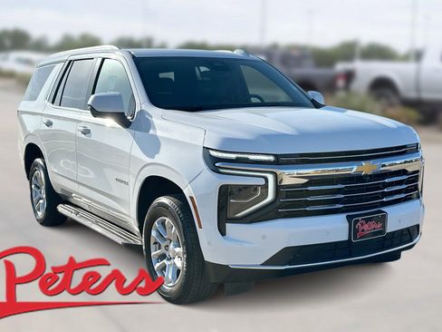 Used 2025 Chevrolet Tahoe LT image 1