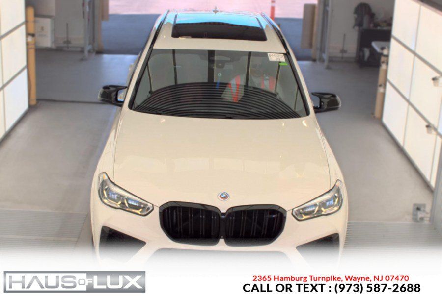 Used 2021 BMW X5 M w/ Competition Package AWD/4WD image 2