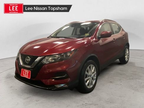 Used 2021 Nissan Rogue Sport SV image 1