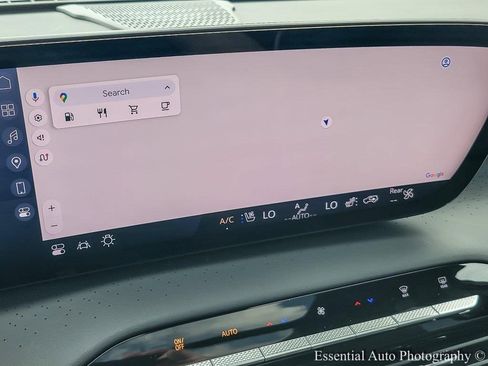 Used 2025 Buick Enclave Avenir w/ Super Cruise Package image 16