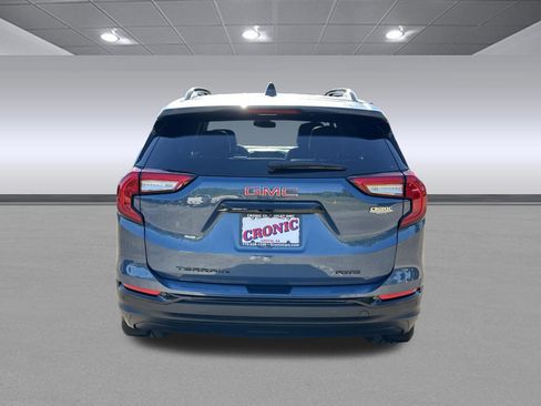 Used 2024 GMC Terrain SLT w/ Tech Package AWD/4WD image 4