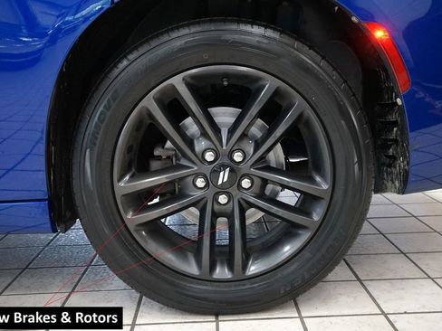 Used 2019 Dodge Charger SXT w/ Blacktop Package AWD/4WD image 14