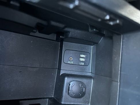 Used 2016 Subaru Crosstrek 2.0i Limited image 24