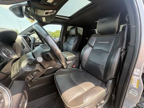 Used 2022 RAM 2500 Laramie AWD/4WD image 11