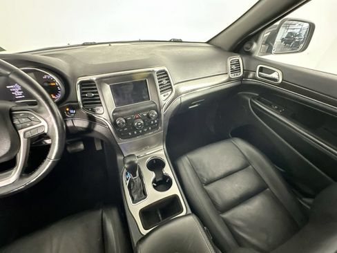 Used 2018 Jeep Grand Cherokee Limited RWD image 11