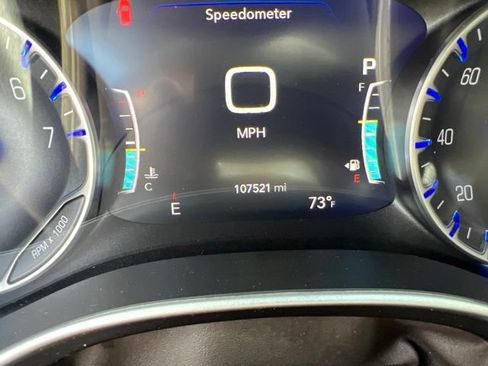 Used 2020 Chrysler Pacifica Touring-L Plus w/ Tire & Wheel Group FWD image 12