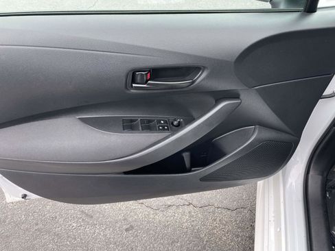 Used 2024 Toyota Corolla LE FWD image 21