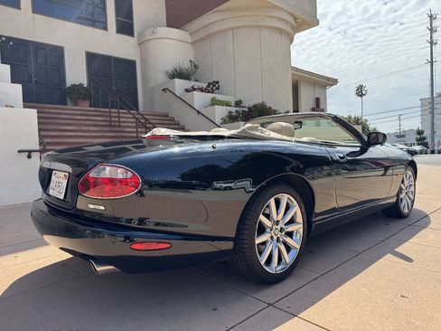 Used 2006 Jaguar XK8 Convertible RWD image 7