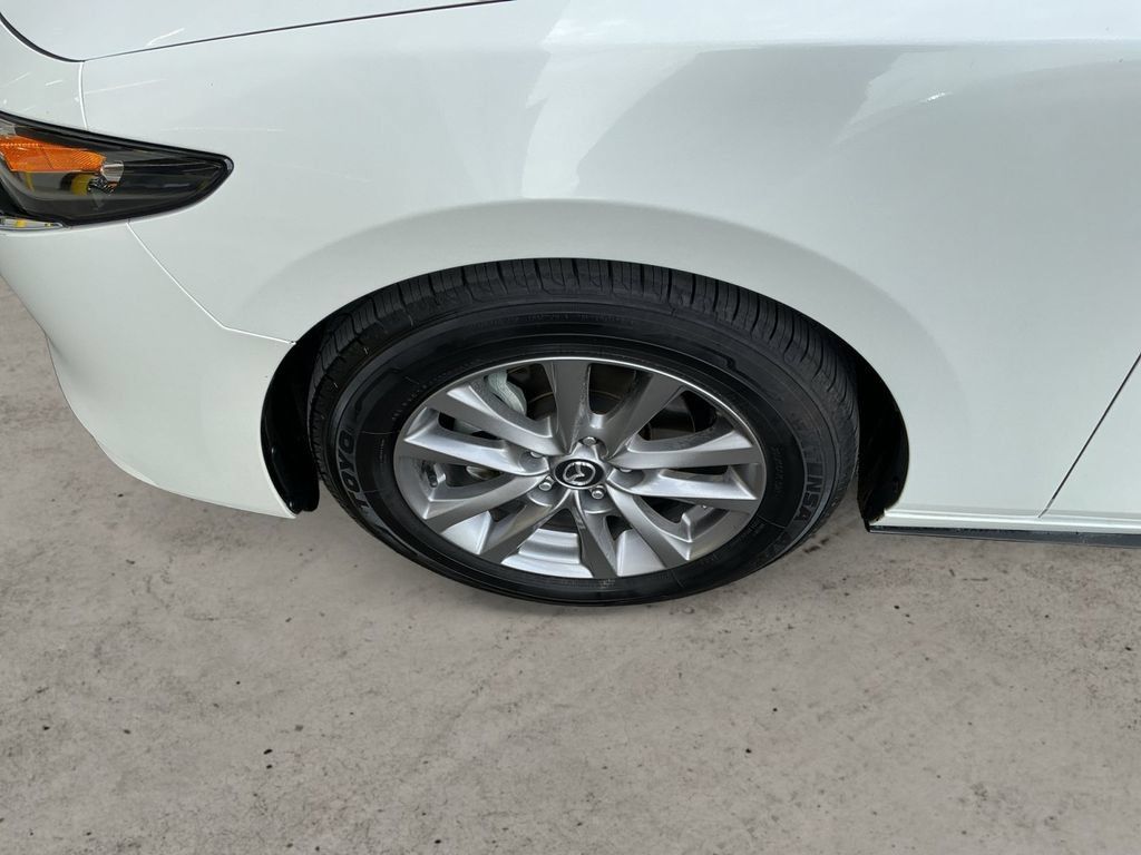 Used 2021 MAZDA MAZDA3 s FWD image 13