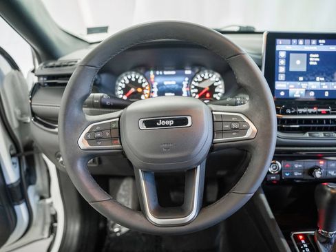 Certified 2023 Jeep Compass Latitude AWD/4WD image 29