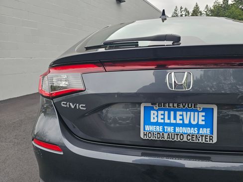 Used 2025 Honda Civic Sport image 16