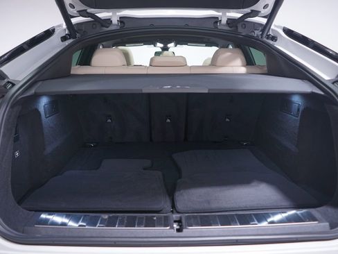 Used 2022 BMW X6 xDrive40i w/ M Sport Package image 23