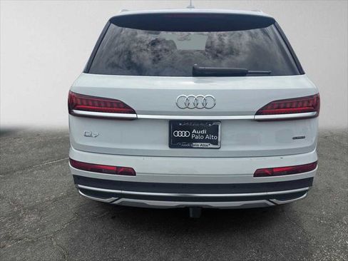Used 2023 Audi Q7 2.0T Premium w/ Towing Package AWD/4WD image 4