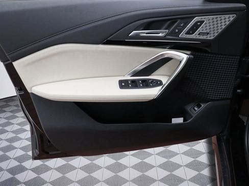 Used 2025 BMW X1 xDrive28i w/ Convenience Package image 7