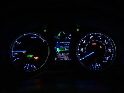 Used 2021 Toyota RAV4 XLE w/ Carpet Mat Package (TMS) image 17