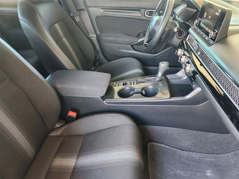 Certified 2025 Honda Civic Sport image 13