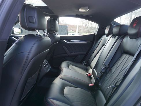 Used 2023 Maserati Ghibli Modena image 13