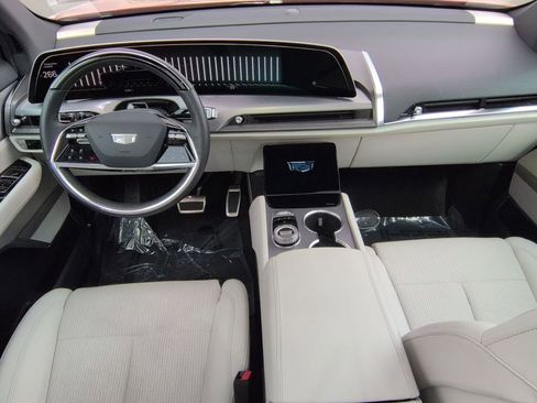 Used 2026 Cadillac Vistiq Luxury AWD/4WD image 28