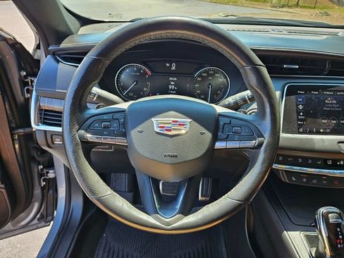 Used 2023 Cadillac XT4 Sport FWD image 25