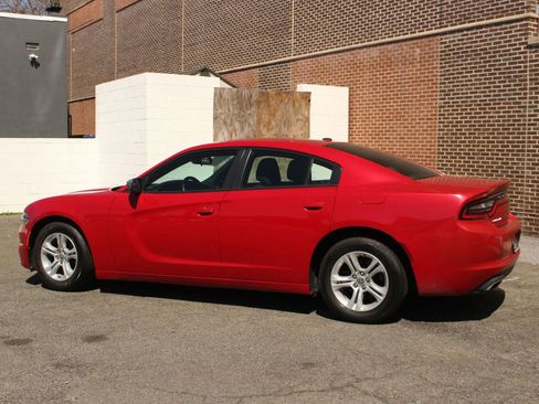 Used 2016 Dodge Charger SE w/ Popular Equipment Group image 5