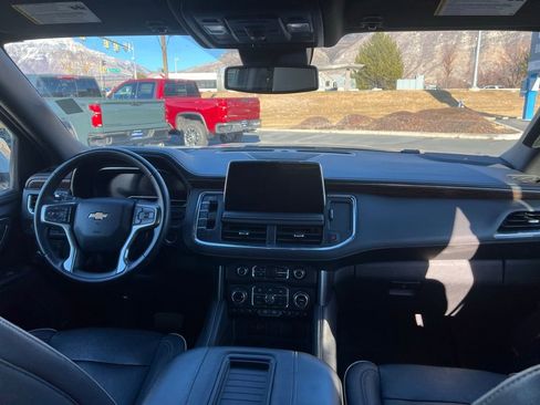 Certified 2023 Chevrolet Suburban Premier image 21