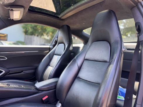 Used 2019 Porsche 911 Carrera 4S AWD/4WD image 21