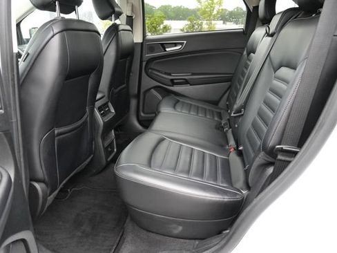 Used 2024 Ford Edge SEL AWD/4WD image 16